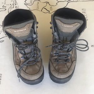 Lowa Renegade GTX Mid Women’s Boots